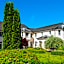 Nuremore Estate