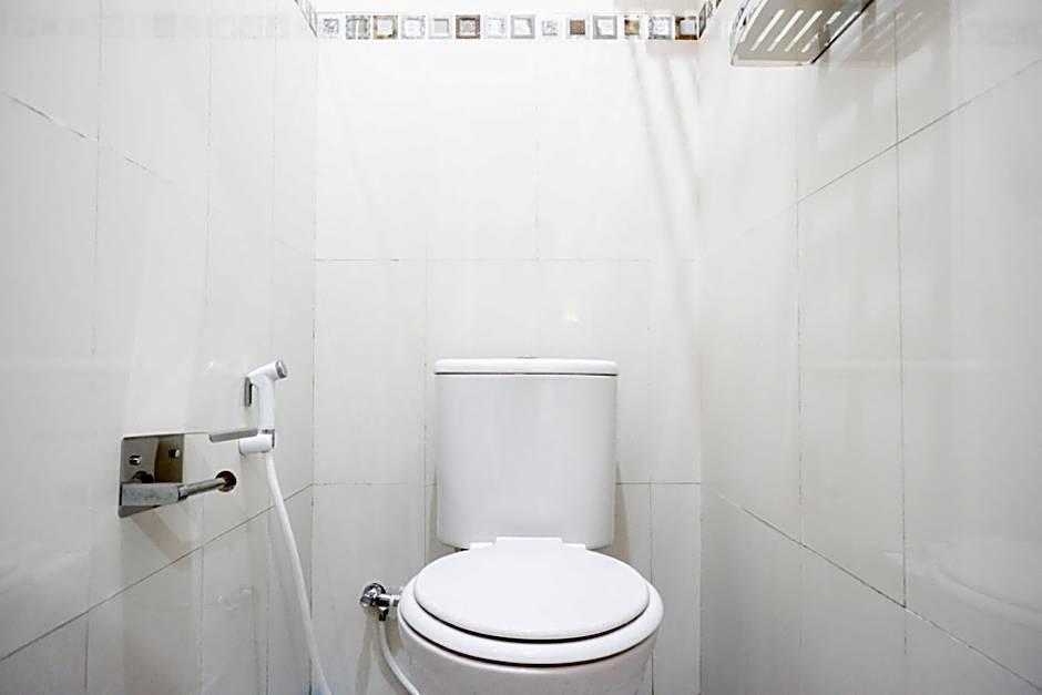 RedDoorz near Gejayan 3