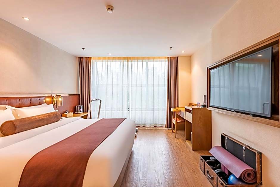 James Joyce Coffetel Shijiazhuang the Mixc Jinyuan Tower Airport Bus