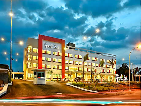 Hotel Grand Zuri Lahat