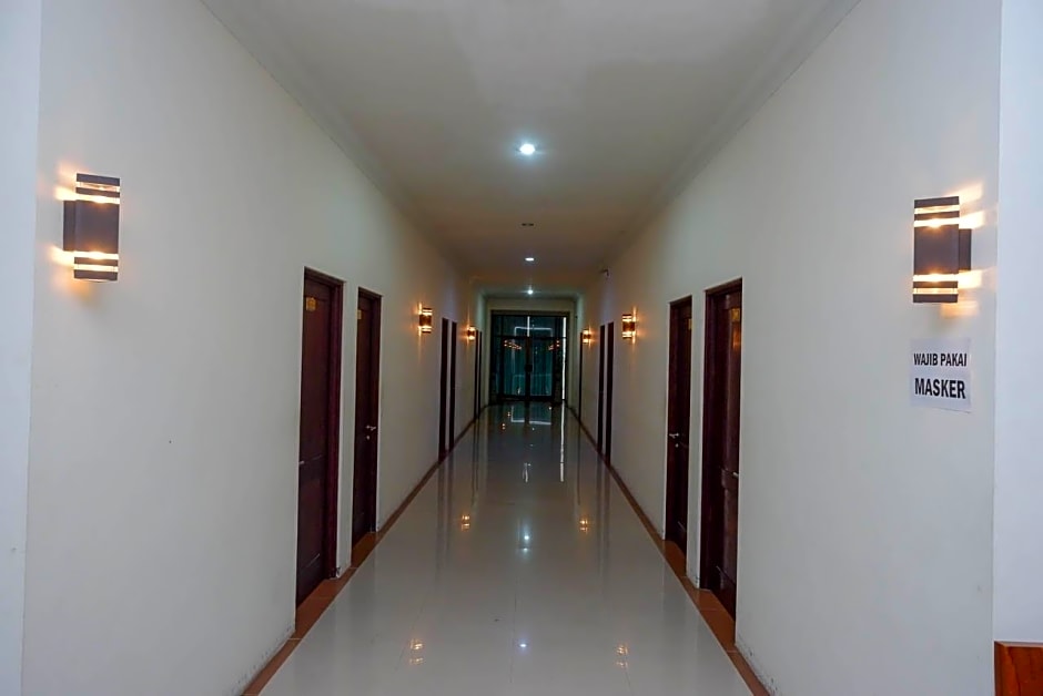 RedDoorz Syariah @ Namira Hotel