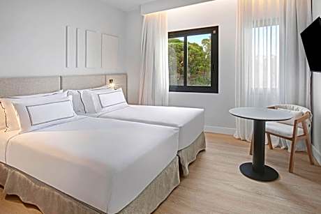 Family Melia Guestroom