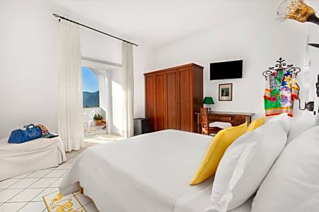 Standard Double Room with Sea View