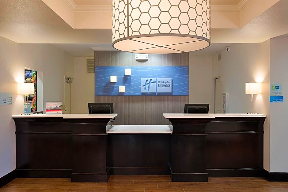 Holiday Inn Express Hotel & Suites Andover East 54 Wichita By IHG