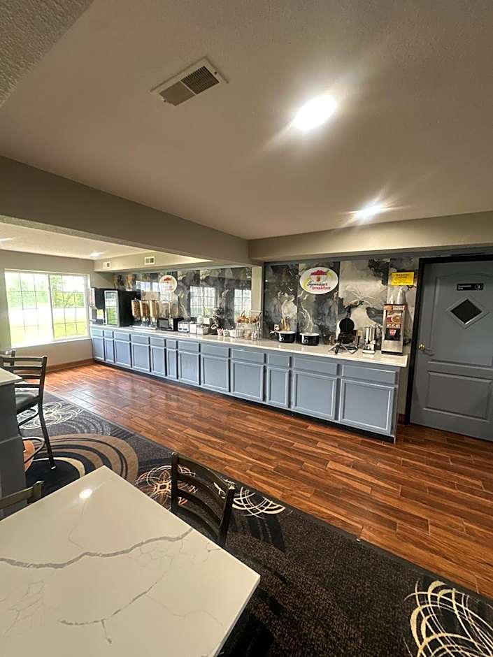 Super 8 by Wyndham Lake of the Ozarks