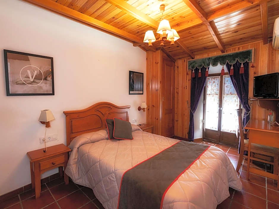 Hotel Las Palmeras by Vivere Stays