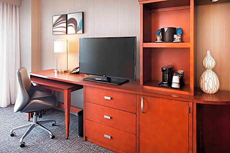 Extended, Guest room, 2 Queen, Sofa bed