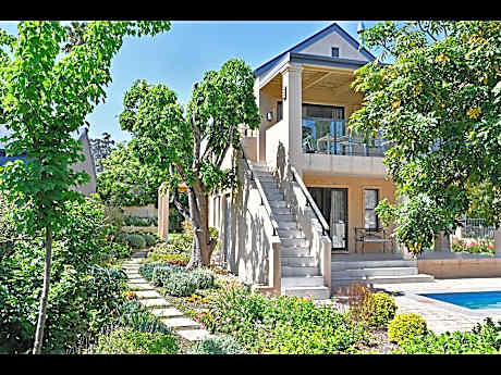 Small Wonder Guest Villa With Private Pool