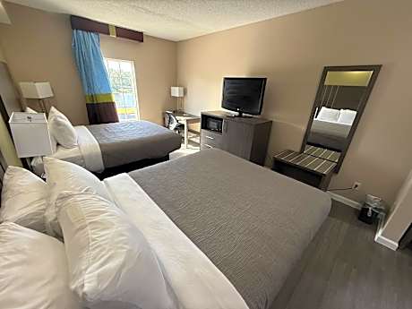 2 Queen Beds Nonsmoking Accessible