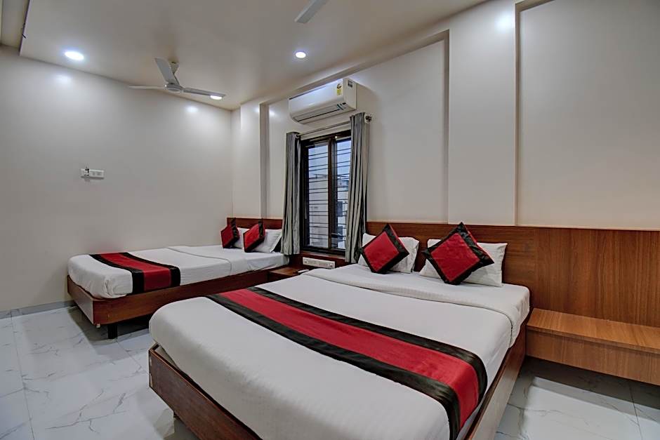 HOTEL D GRAND