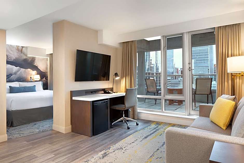 Delta Hotels Vancouver Downtown Suites