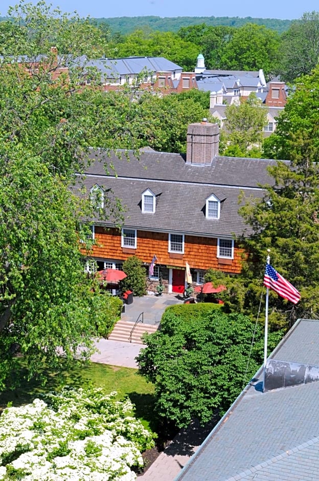 Nassau Inn