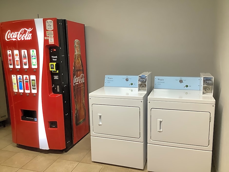 HomeTowne Studios Amarillo West