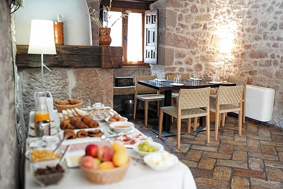 Hotel Rural LATORRIÉN DE ANE