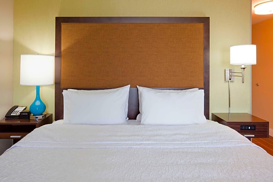 Hampton Inn By Hilton Minneapolis/Roseville, MN