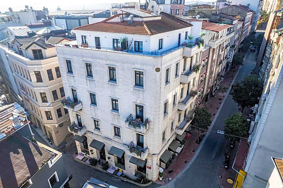 Selvese Suites, Serviced Living in Galata