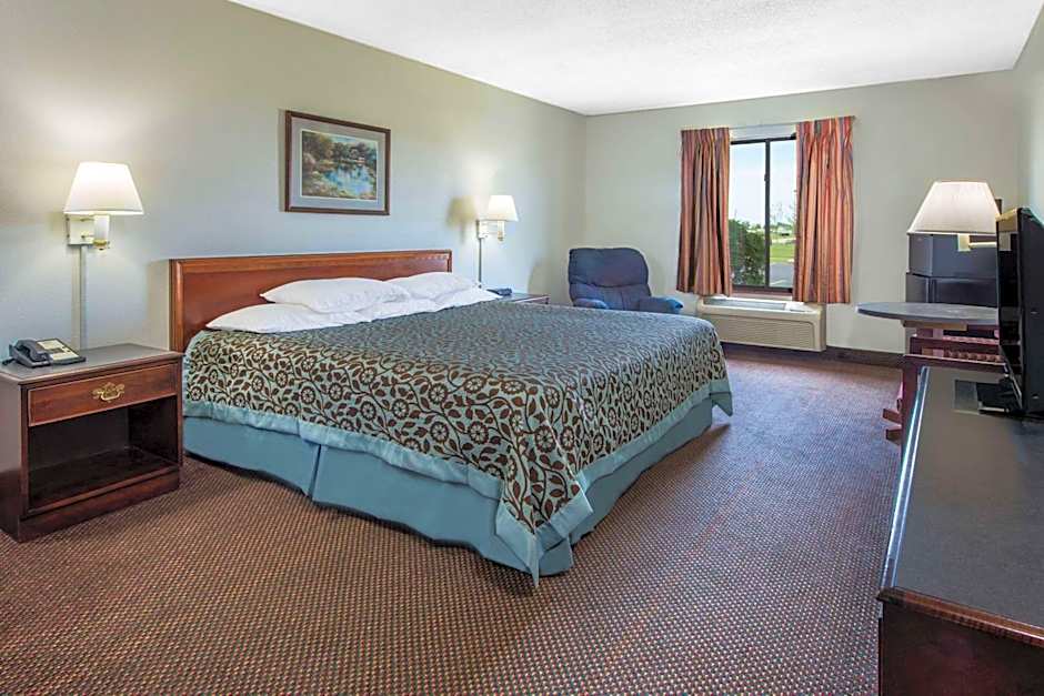 Days Inn by Wyndham Pontoon Beach
