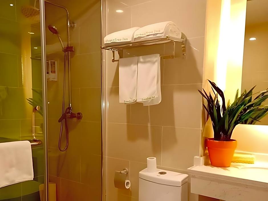 GreenTree Inn Fuyang Technician College