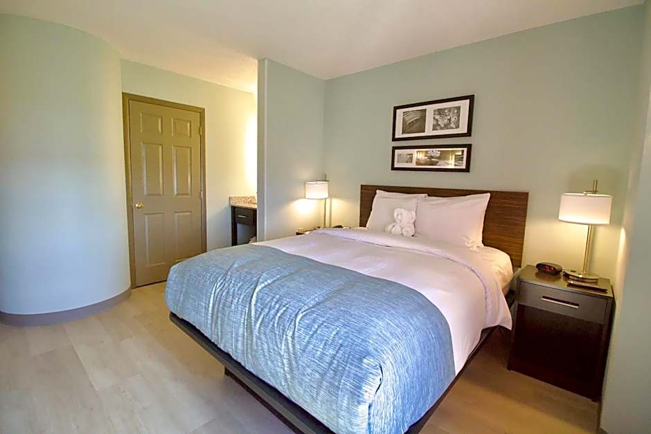 Wingate by Wyndham Salisbury