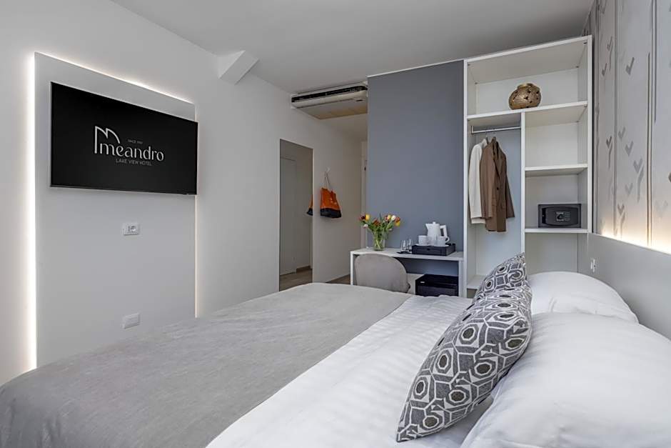Hotel Meandro - Lake View