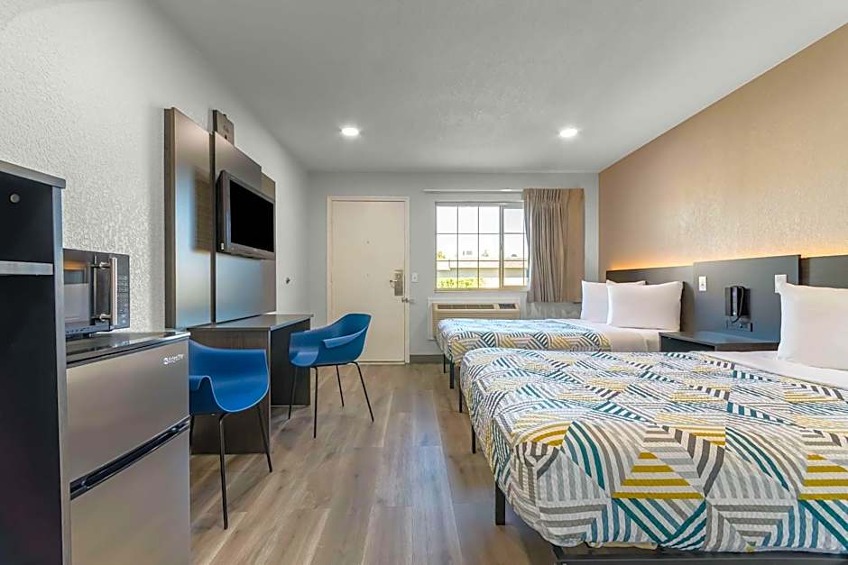 Motel 6-Willows, CA