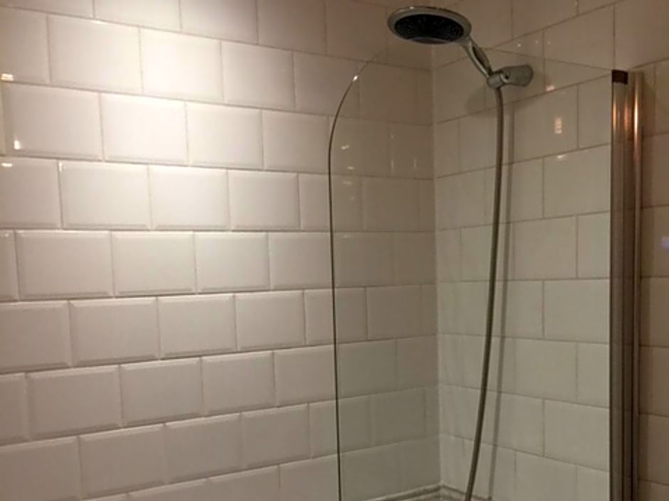 The Clacks Rustic Abode