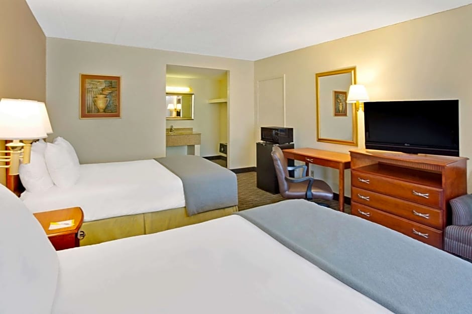 Days Inn by Wyndham Silver Spring