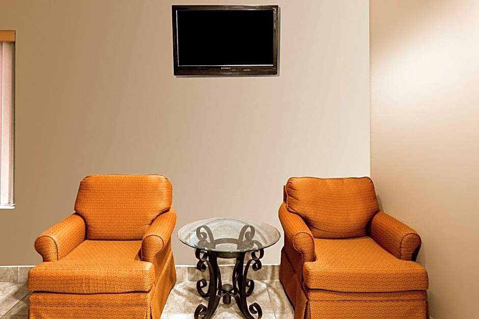 Super 8 by Wyndham Frankfort IN