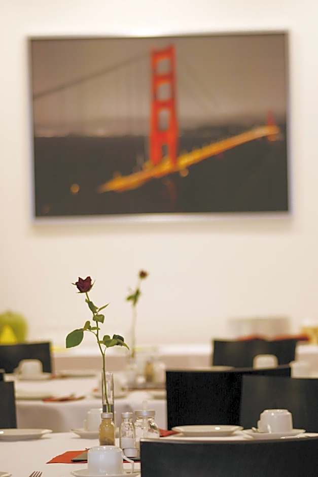 ALCATRAZ Hotel am Japanischen Garten