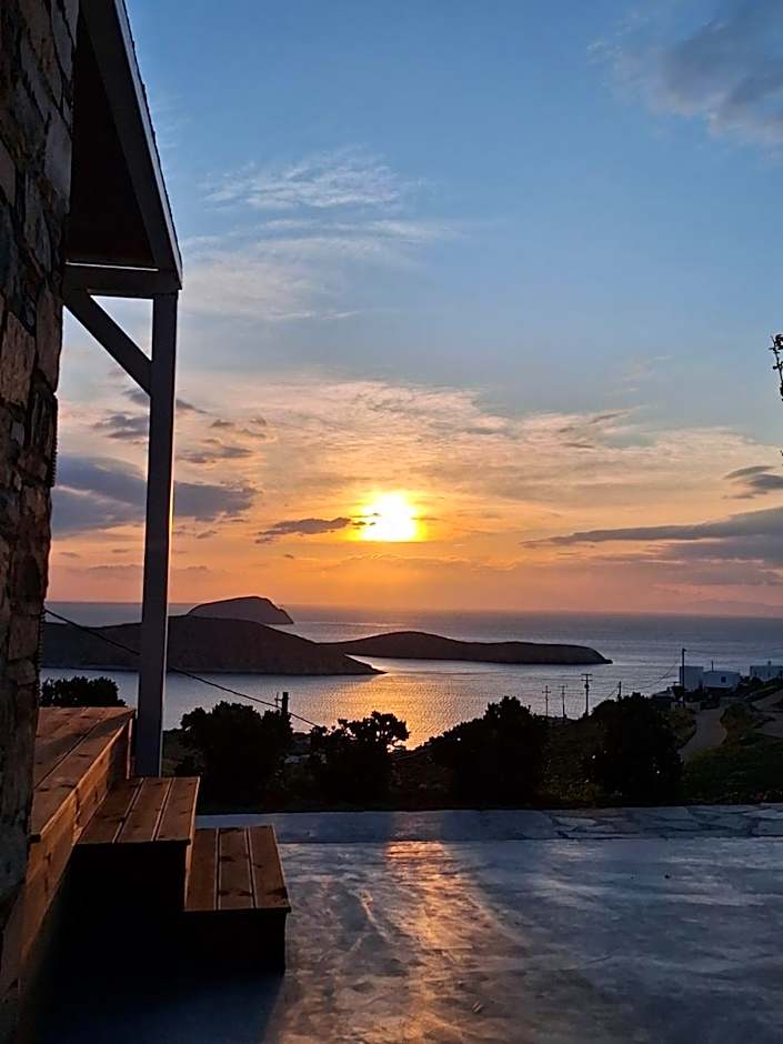 Foto 1 daripada 32 — Serifos Blue