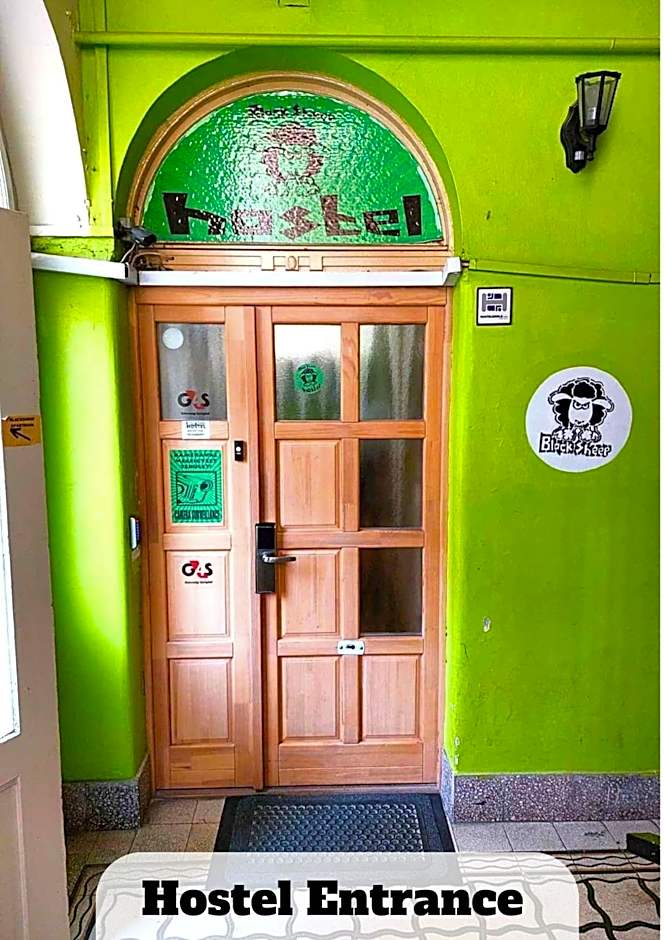 Black Sheep Budapest Smart Rooms