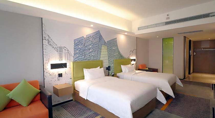 Hampton by Hilton Guangzhou Zhujiang New Town - Free Shuttle Bus to Canton Fair