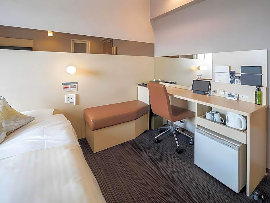 Super Hotel Premier Musashi Kosugi-Ekimae