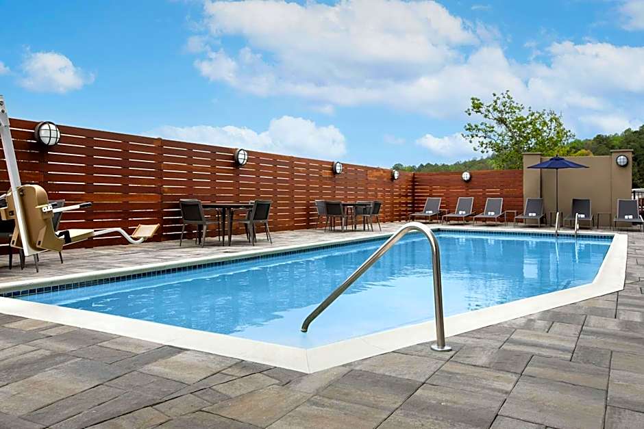 Courtyard by Marriott Atlanta Kennesaw