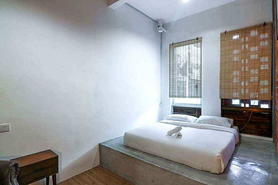 UrbanStay Industrial