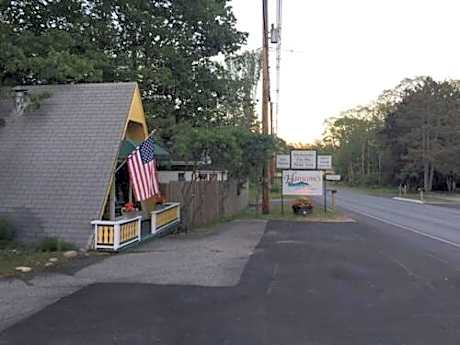 Hanscom's Motel & Cottages