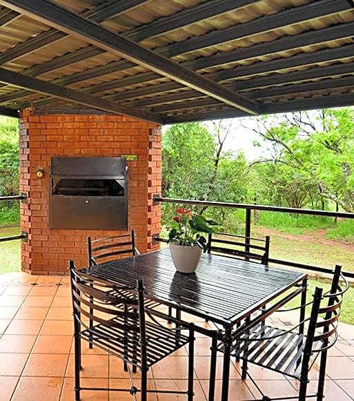 Monateng Safari Lodge