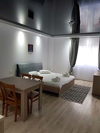 Happy Residence