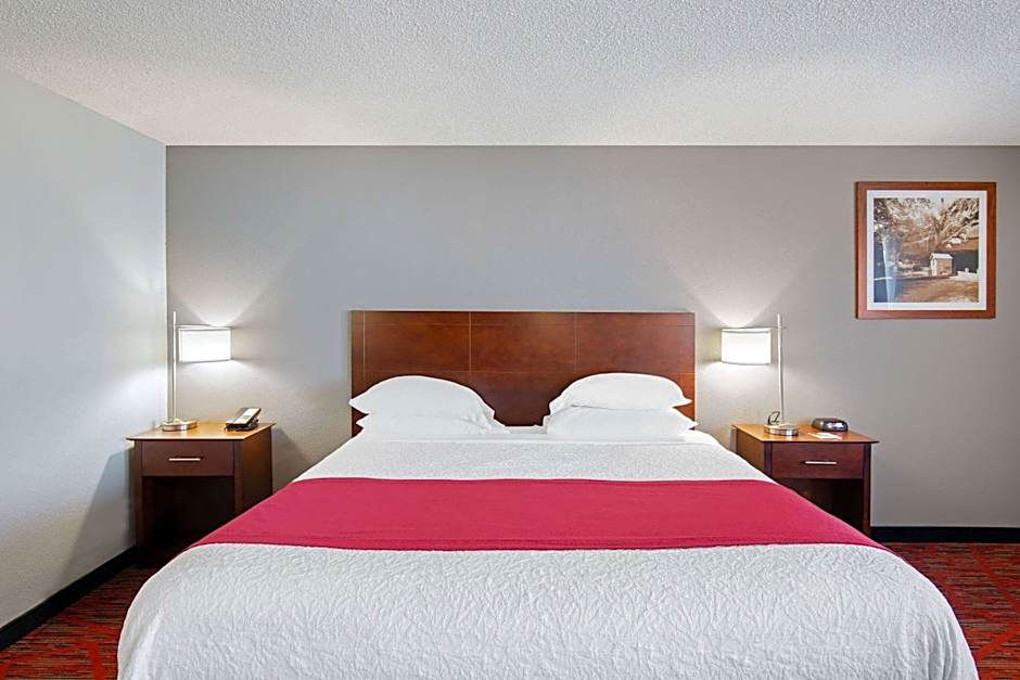 Ramada by Wyndham Bowling Green