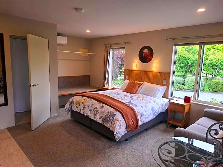 Blue Ridge Studios and Bed & Breakfast
