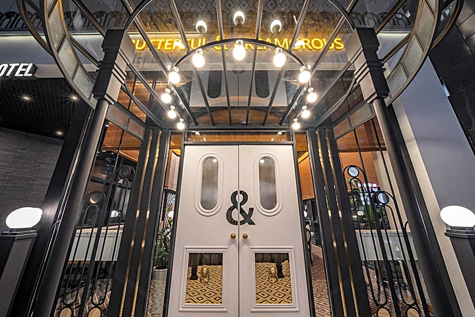 HOUND HOTEL SIGNATURE