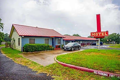 Budget Inn By OYO Palestine TX Hwy 79