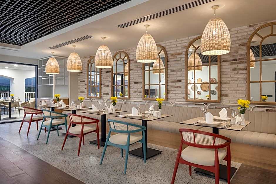 Arcanus Hotels Trendline Side