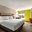 Holiday Inn Express Hotel & Suites Fredericksburg By IHG