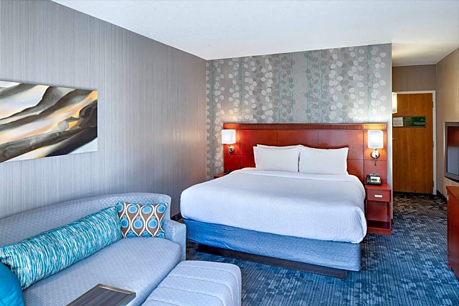 Courtyard by Marriott Cincinnati Blue Ash