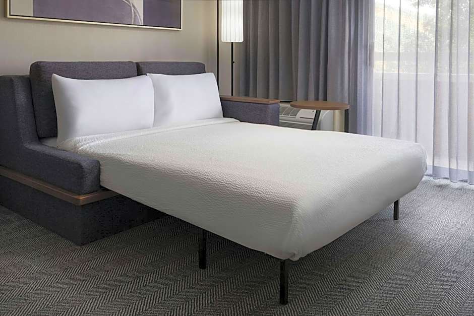 Courtyard by Marriott San Mateo Foster City