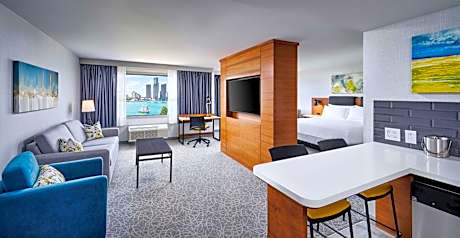 King Studio Suite with Water View