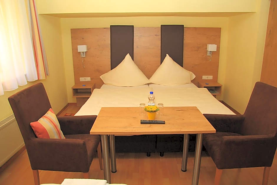 Waldhotel Albachmühle mit Albacher Stuben