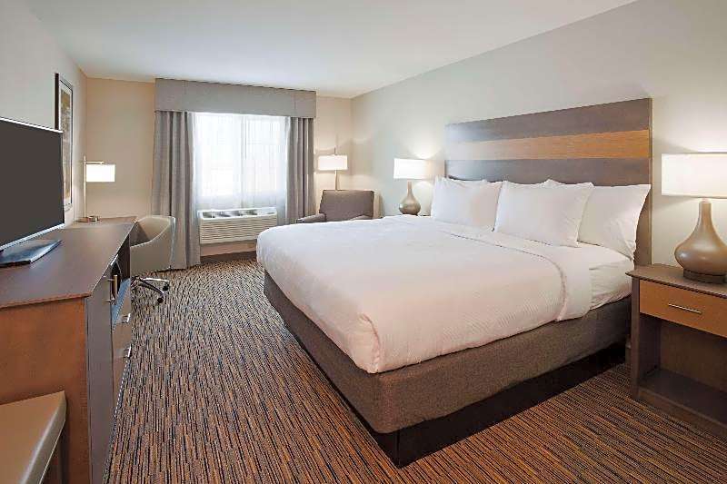 GrandStay Cannon Falls