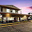 Great Lakes Inn & Suites